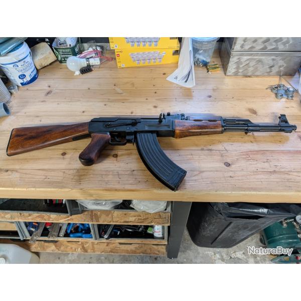 R�plique AK47 m�tal & bois - Fusil Kalashnikov d�coratif - Tr�s bel �tat