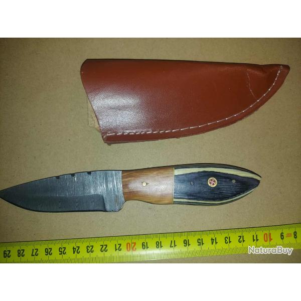 Couteau Skinner Damas Lame Drop Point Acier 256 Couches Manche 2 Bois Etui Cuir Fab Artisanale 001