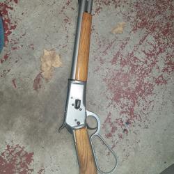 R&eacute;plique d&eacute;corative de la carabine &agrave; levier genre MARE'S Winchester Mod.92 1892 &agrave; canon sci&eacute;