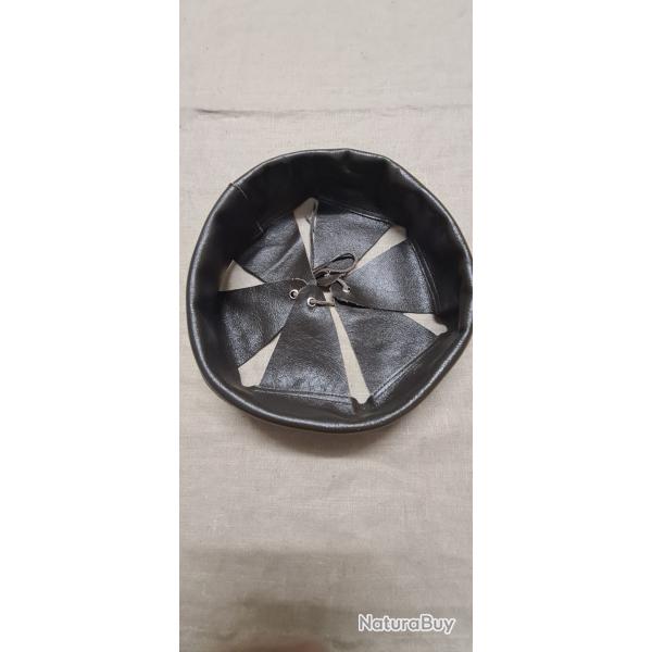 Int�rieur de casque Adrian WW1,