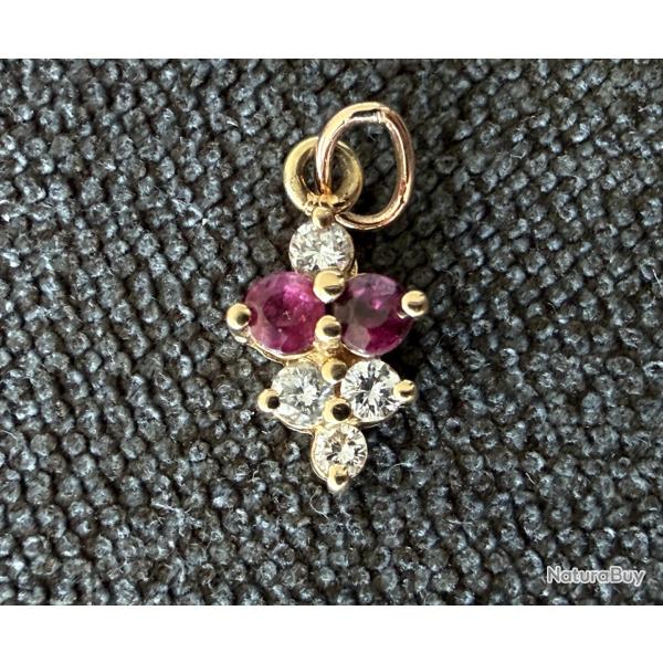 Petit et pr�cieux pendentif or massif 18 carats - diamants et rubis