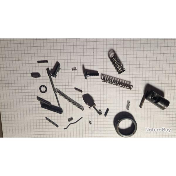 Petit lot de pi�ces � reference