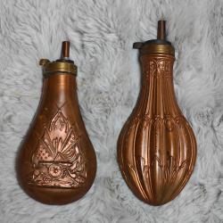 Lot de 2 poires &agrave; poudre en cuivre