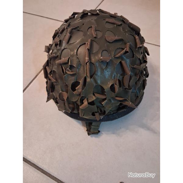 Casque combat mod�le F1 avec salade de camouflage