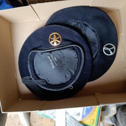 Lot de b&eacute;ret milice fran&ccedil;aise et infanterie