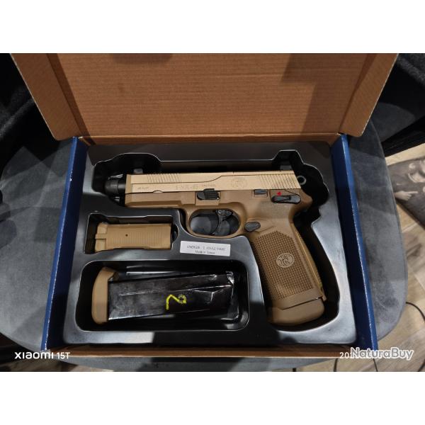 Cybergun FN FNX-45 + 2�me chargeur tr�s bel �tat