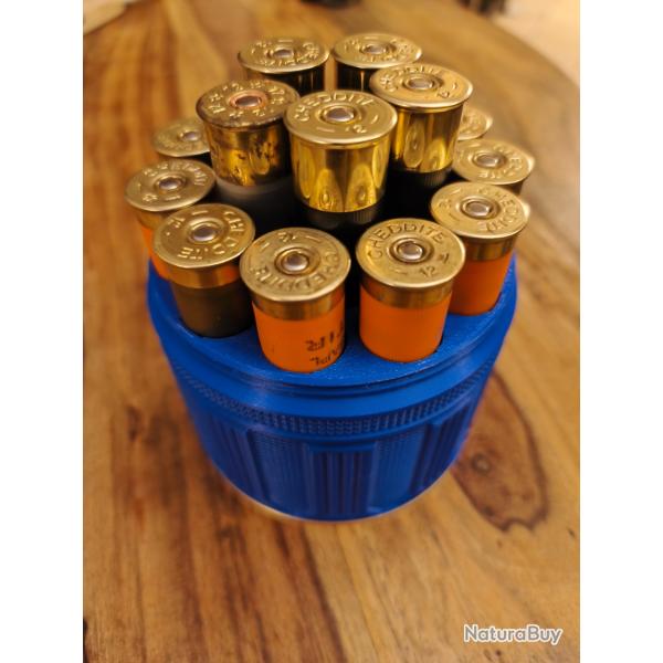 Bo�te � cartouches calibre 12. Design robuste et pratique.  Bleu noir dor�.