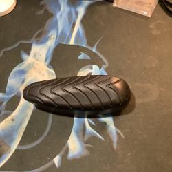 Plaque de couche Benelli