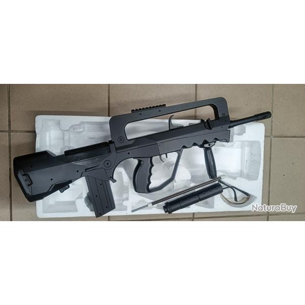 R�plique FAMAS double eagle M46 Airsoft