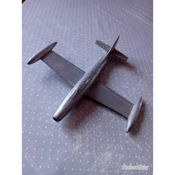 Avion F 80 en aluminium