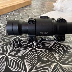 Point rouge Aimpoint 9000 SC - Fonctionnel - Vitre cass&eacute;e