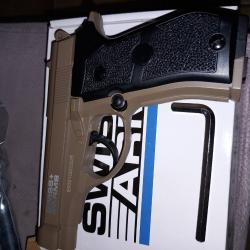 Vends pistolet plomb par co2. (Cartouche gaz) + 100 cibles. Servi 2 fois . Pv 50  + port