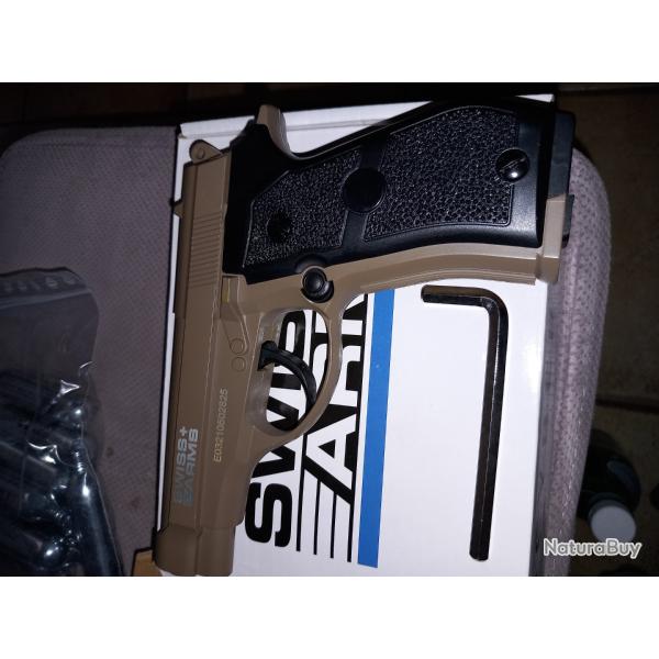 Vends pistolet plomb par co2. (Cartouche gaz) + 100 cibles. Servi 2 fois . Pv 50 � + port