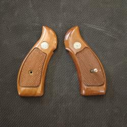 PLAQUETTES SMITH & WESSON CARCASSE "K" BOIS ROUND BUTT