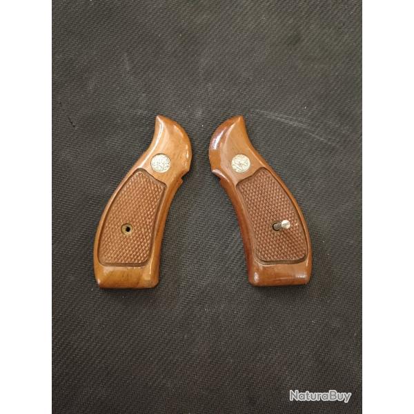 PLAQUETTES SMITH & WESSON CARCASSE "K" BOIS ROUND BUTT