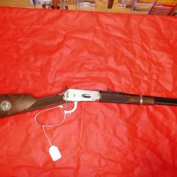 Carabine comm&eacute;morative Winchester John Wayne en 32-40 Win