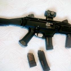 CZ Scorpion EVO 3 S1 9x19 avec Red Dot Crossfire 2 MOA et poign&eacute;e HFG + 3 chargeurs 2x20 1x10