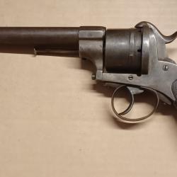 Revolver 12mm &agrave; broches a 1 � prix de d&eacute;part