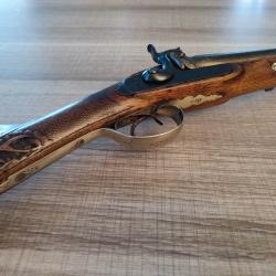 Fusil &agrave; piston sign&eacute; Repassin &agrave; Sainte Foy vers 1840 en maillechort crosse &agrave; la Fran&ccedil;aise sculpt&eacute;e