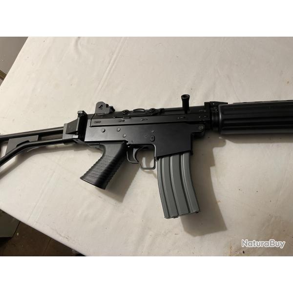 carabine FNC airsoft de SRC