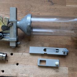 Vends doseuse Dillon en tr&egrave;s bon &eacute;tat avec outils de montage pour 650/750/1050