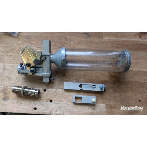 Vends doseuse Dillon en tr�s bon �tat avec outils de montage pour 650/750/1050