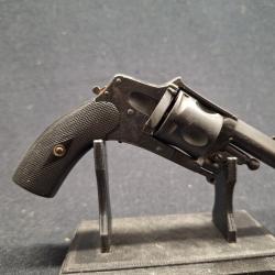 Revolver Bulldog, Cal. 6,35mm - 1� sans prix de r&eacute;serve !!