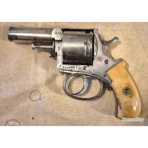 Gros BRITISH BULL-DOG 450 en bon.etat de fonctionnement. 5 coups APTES AUX TIRS Envois PN.