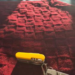 Couteau suisse XLT complet plaquette neuves 1 jaune et une verte