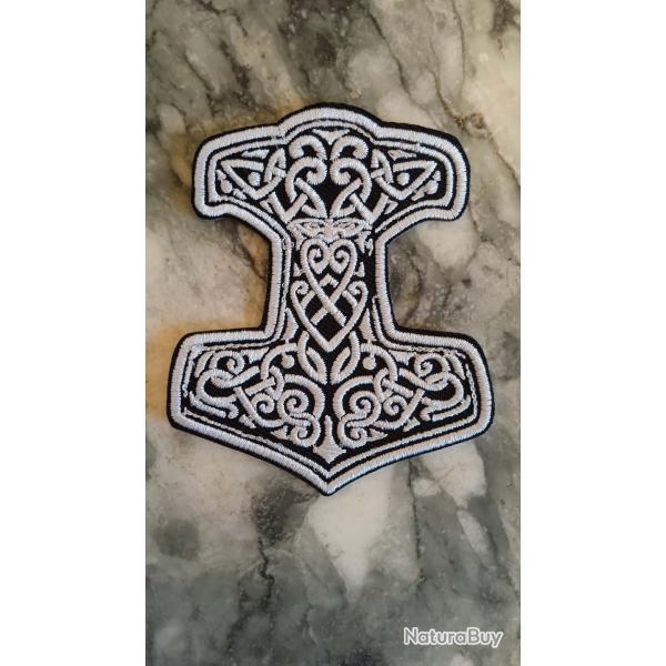 Patch thermocollant marteau de Thor ( livraison gratuite par lettre )