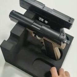 SUPPORT 3 ARMES DE POING PISTOLETS OU REVOLVERS MOUSSE DURE EVA