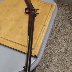 Ancien fusil ancien poudre noir &agrave; identifier