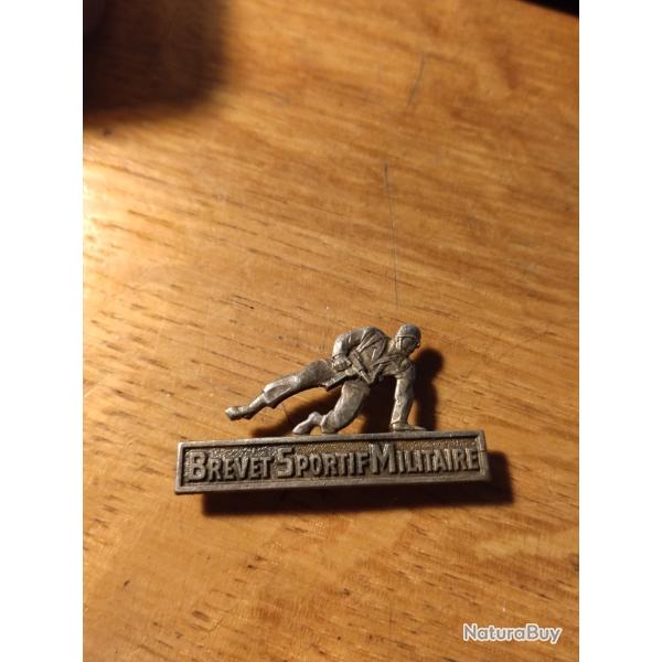 Insigne brevet sportif militaire