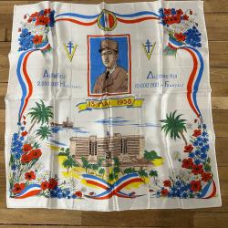 FOULARD PATRIOTIQUE GENERAL DE GAULLE