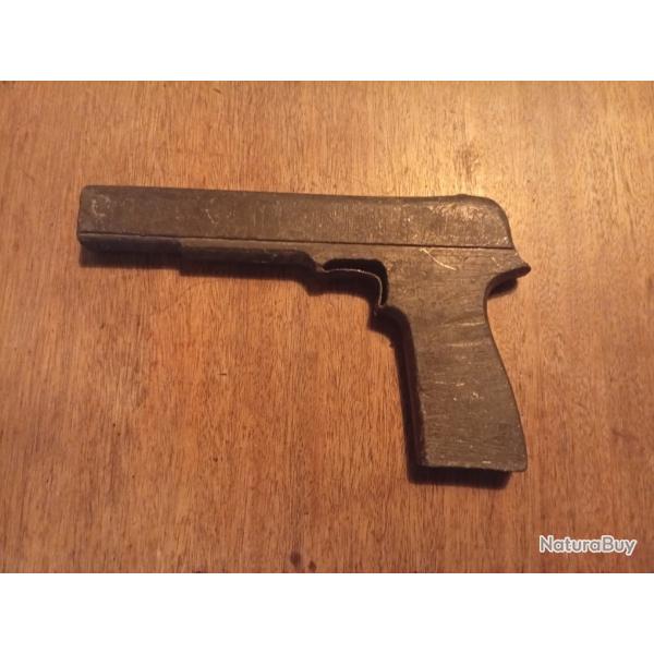 Remise en vente de mon gabarit pour confection des �tuis de colt 45 et autres