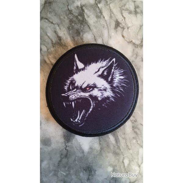 Patch tactique (syst�me velcro ) gueule loup ( livraison gratuite par lettre )