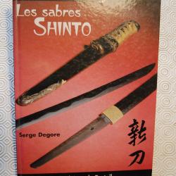 les sabres shinto livre &eacute;ditions du portail 288 pages