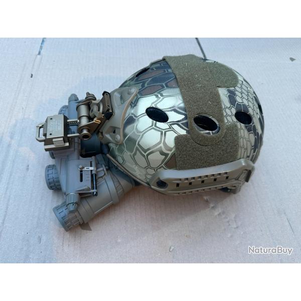 Casque Airsoft avec Replique JVN
