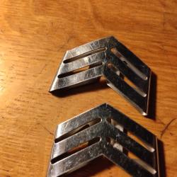 Lot de 2 Grades metaliques pour &eacute;paulettes