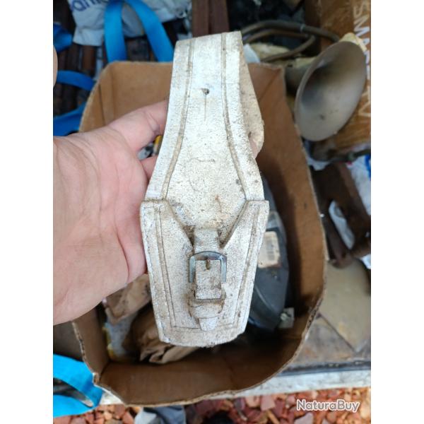 Porte fourreau militaire grp cuir blanc