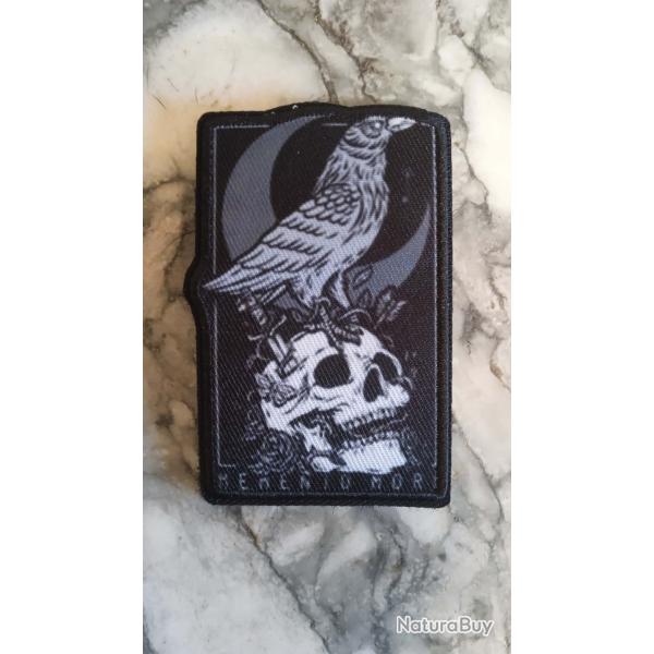 Patch tactique (syst�me velcro ) crane / oiseau ( livraison gratuite par lettre )