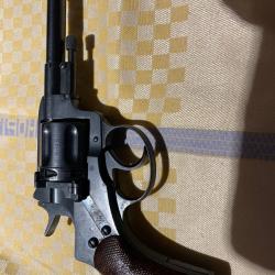 REVOLVER NAGANT 1898