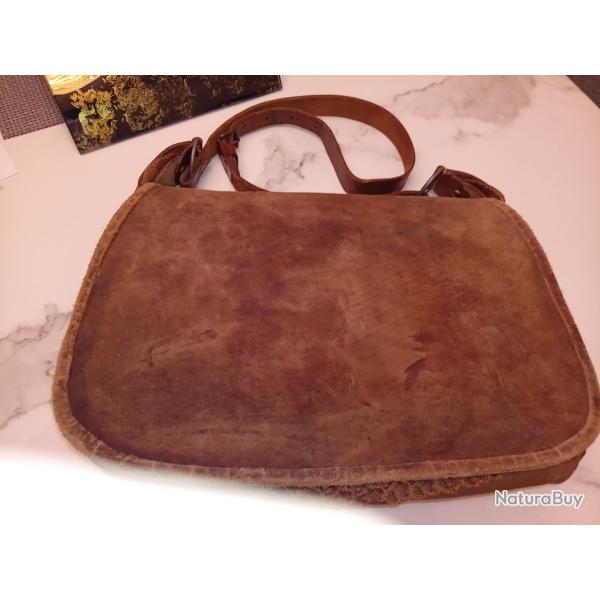 GIBECIERE CUIR VINTAGE.