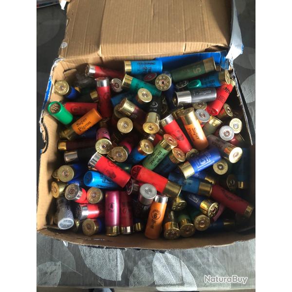 a saisir gros  lot  plus de 8kg de cartouches toutes marques tout plombs cal 12