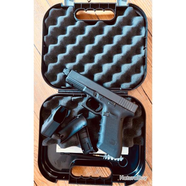 Glock 17 gen 4 canon filet� ( une arme qui a tir�e 100 coups maximum)9x19 et deux chargeurs
