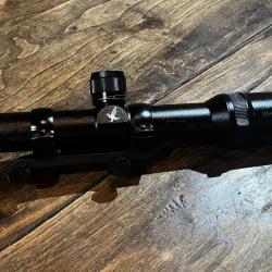 Lunette Swarovski habitch