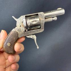 MAGNIFIQUE PUPPY de fabrication allemande Cal. 22 short