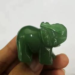 Petite sculpture d'&eacute;l&eacute;phant en aventurine verte gu&eacute;rison cristaux