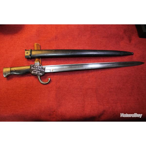 Baionnette Berthier 1892  " Manuf.armes Chat. F�vrier 1893 "