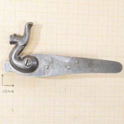 Ancienne platine de fusil de chasse &agrave; chien. Compl&egrave;te avec ressort. Restauration arme ancienne (C)